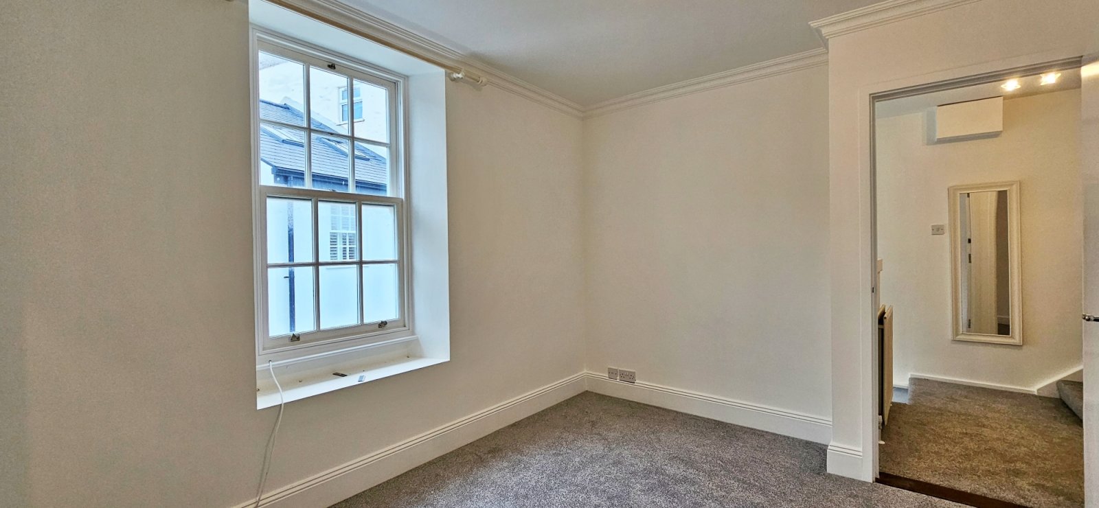 Flat 3, 15 Hauteville Image