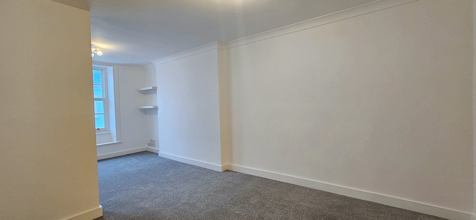 Flat 3, 15 Hauteville Image